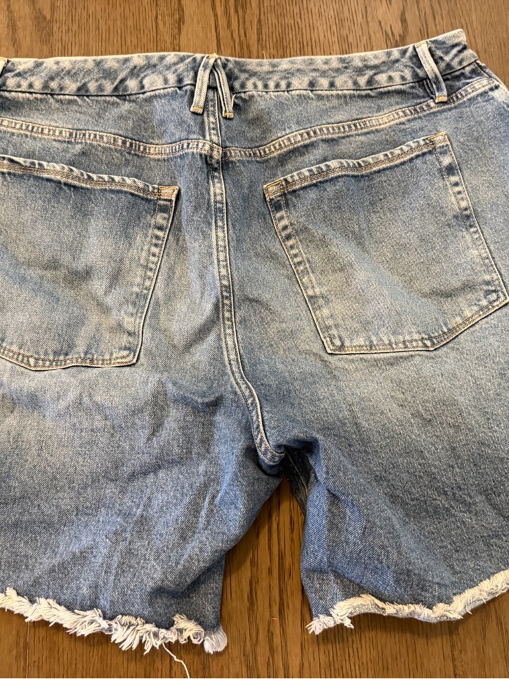 Good American Light Blue Distressed Denim Cutoff Shorts - Picture 5 of 5